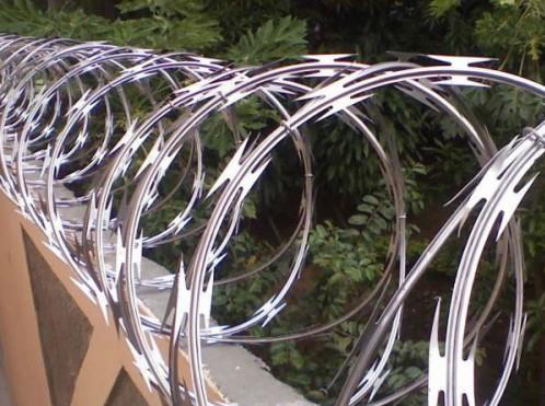 Arame Farpado Concertina – Alta Segurança